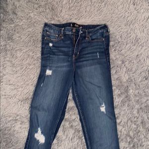 HOLLISTER SUPER SKINNY JEANS